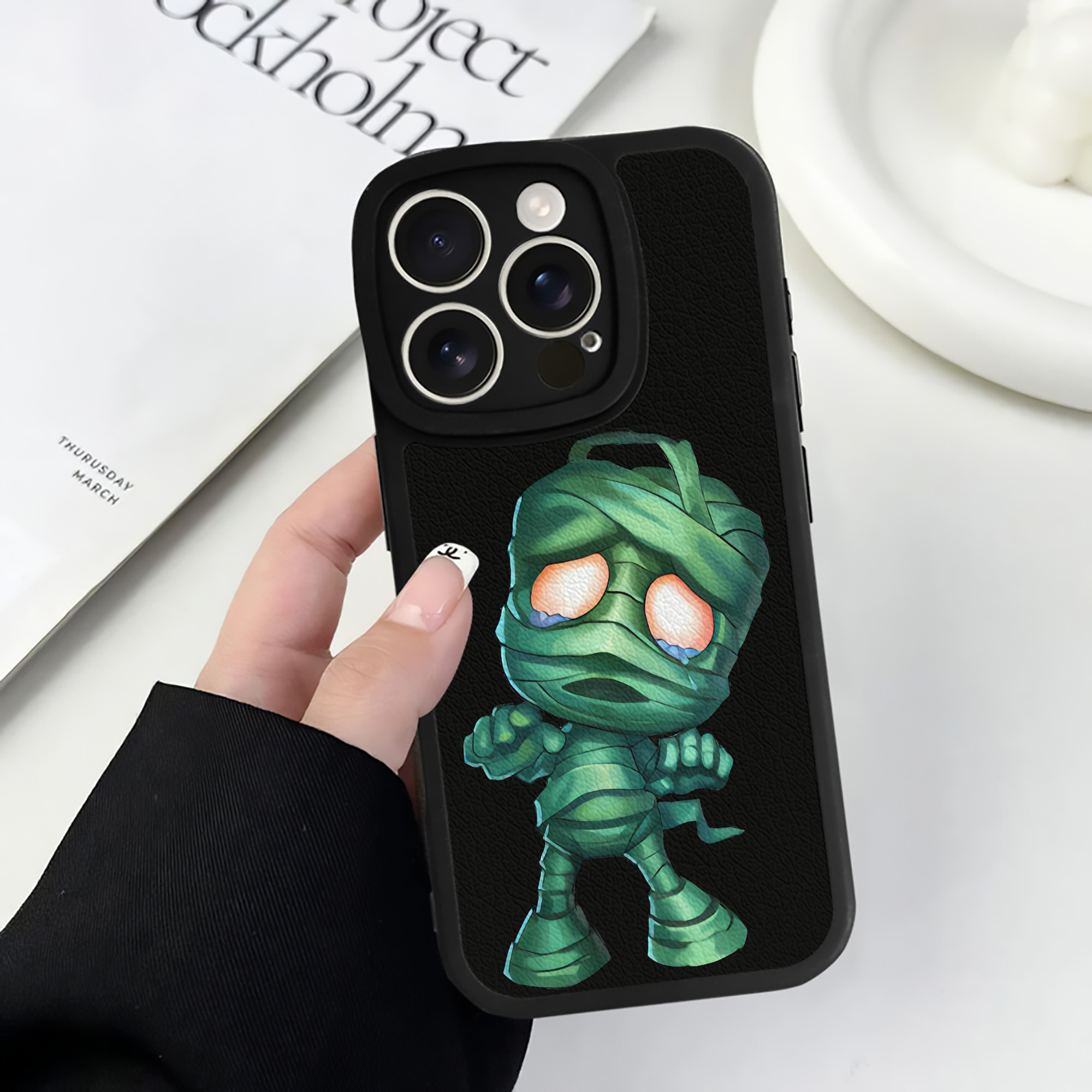 リーグ・オブ・レジェンド League of Legends LOL 【iPhone 16シリーズ対応】シリコンスマホケース（レザー調） 材質：シリコン